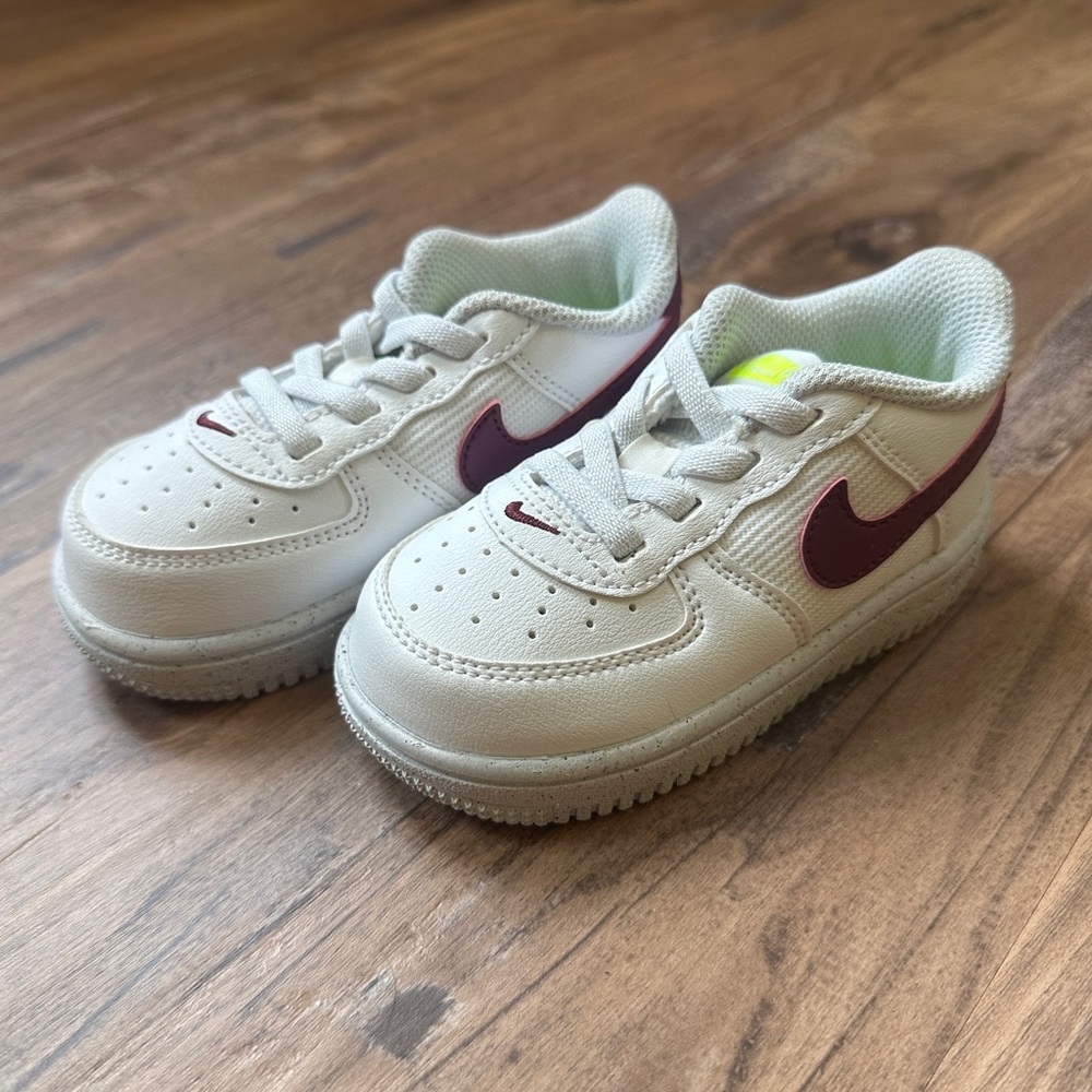 Toddler Purple and White Nike Shoes